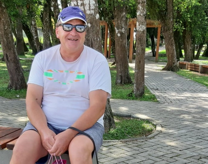 O Aposentado Edinho Caratchuca De 57 Anos Desfruta Do Espaco Diariamente 1 Comunidade Aproveita Bosque Revitalizado No Jardim Paulista