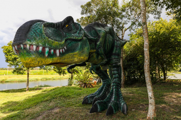 Jurassic Park Jurassic Park, Festival Da Cerveja E Esquadrilha Da Fumaça Movimentam O Aniversário De 31 Anos De Pinhais