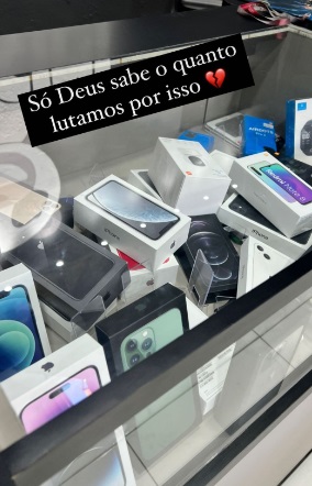 Ao Todo 17 Aparelhos Foram Levados Na Acao Foto Reproducao Redes Sociais Ladrões Fazem Buraco No Teto De Loja E Levam R$ 70 Mil Em Iphones No Jardim Paulista