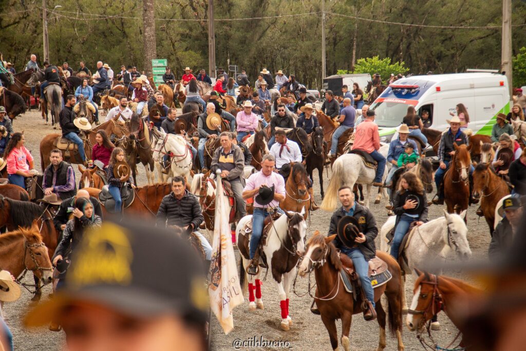 Parque Quielse Crisostomo Da Silva Ficou Repleto De Cavalos De Varias Racas 1 Cavalgada Rancho Dalprá Chega À Sua 3ª Edição Mostrando A Tradição Do Campo Em Campina Grande Do Sul