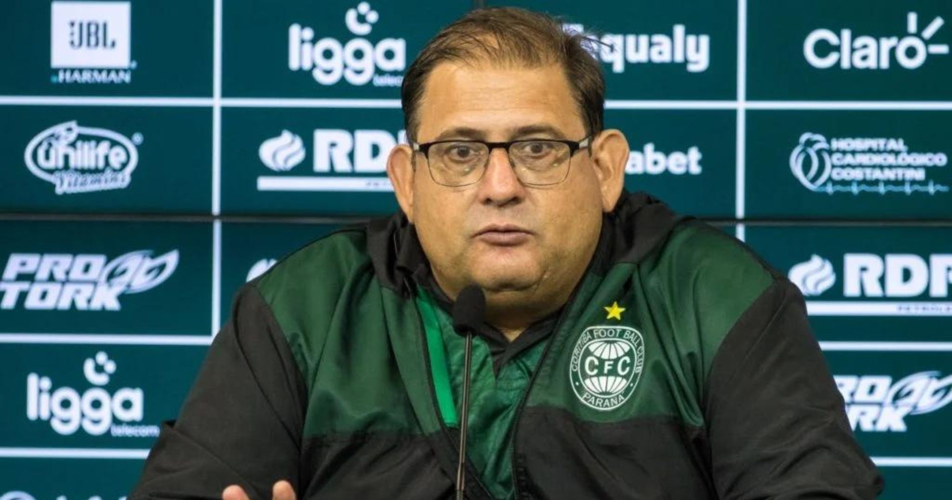 Coritiba Demite Técnico Thiago Kosloski E Contrata Guto Ferreira Para ...