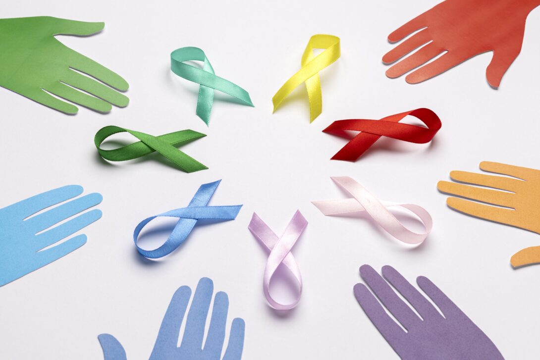 World Aids Day Concept Assortment With Ribbon Symbol Dia Mundial Das Doenças Raras: Origem E 51 Doenças Consideradas Raras