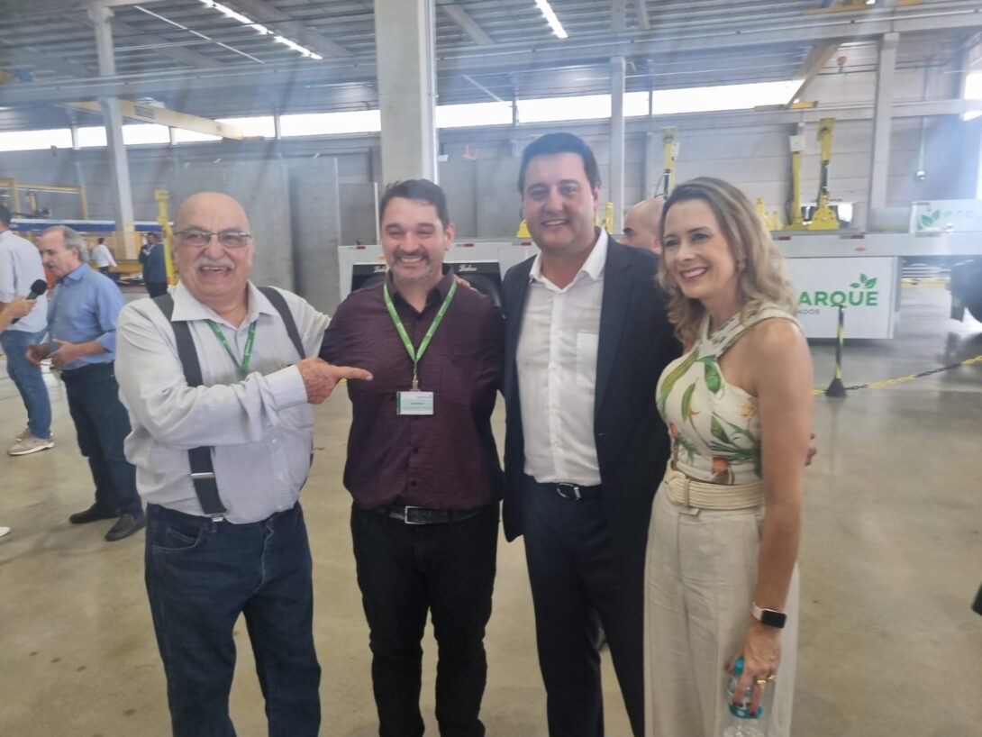 Luiz Bonacin Um Idealizadores E Socios Do Empreendimento Recepcionaram O Governador Ratinho Junior Cascavel Ganha Primeira Fábrica Automatizada De Prédios Do Brasil