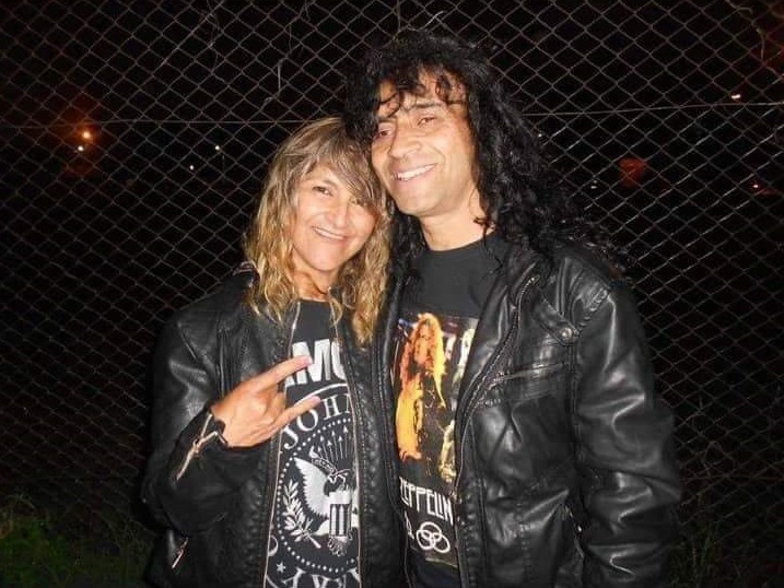 Vilma E Olivio Se Consideram Rockeiros Natos. Em 1995 Foram A Um Show Do Nazareth Banda Preferida Deles Nossa Gente: Amor E Parceria Na Entrega Do União